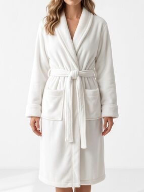 JACOB | Plush White Robe Sz M